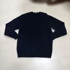 ユニクロのウール100%ネイビーラムウール100%クルーネックセーター