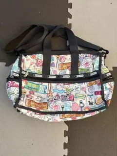 LeSportsac ボストンバッグ カラフルステッカー柄