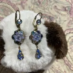 ミハエルネグリン ピアス