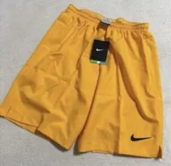 新品NIKEメンズショートパンツ US Sサイズ（大きめ）スポーツウエアのサムネイル