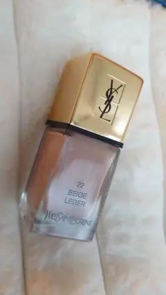 Yves Saint Laurent ネイルカラー 22 BEIGE LEGERのサムネイル