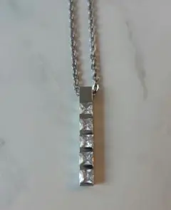 SCOMMAG ネックレス シルバーカラー ストーン