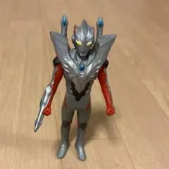 超人力霸王 模型 可動式 銀色 紅色 約15公分