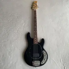 Music Man StingRay エレキベース オフホワイト2000年頃 - メルカリ