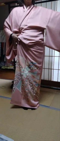 京西陣 訪問着 桜色 少しラメ入り花柄刺繍 新品未使用 2025年