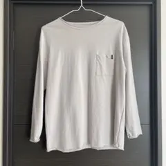 ライトグレー 長袖カットソー ポケット付き