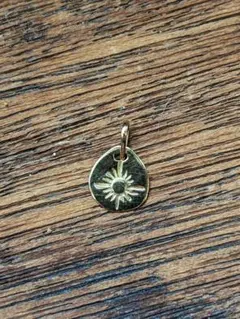美品 ARIZONA 18K ネックレス トップ ペンダント　その1