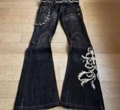 刺繍デザイン フレアデニム ブラック　y2k 00s グランジ　opium