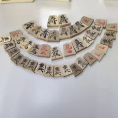☆将棋の駒 つげ中彫 光老作＊商標・王将 駒箱付 伝統工芸品 - メルカリ