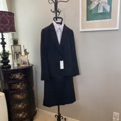 新品リクルートスーツＳサイズ(未使用シャツブラウス付き)