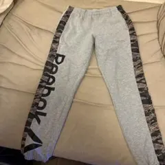 Reebok グレー スウェットパンツ 迷彩柄　中古品　　　XL