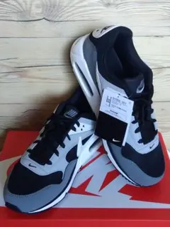 新品　未使用　ナイキ　エア　マックス　コリレート　28.5cm