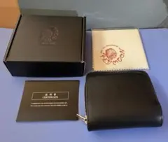 レッドムーン REDMOON 財布 二つ折りのサムネイル