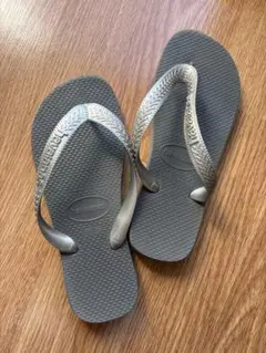 Havaianas ビーチサンダル グレーメタリック 35-36のサムネイル