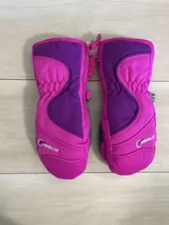 Item thumbnail for item 745cd32a-f5f8-4ac9-969a-70ad82bf2c20