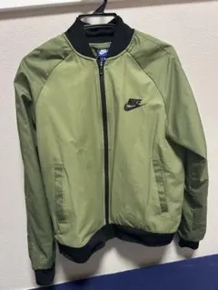 値下げ　Nike ジャケット Lサイズ グリーン　カーキ