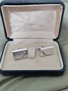 シルバー 幾何学模様 カフスボタン