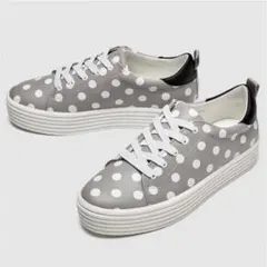 新品☆ZARA ザラ ドット柄フラットシューズ スニーカー 靴