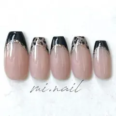 No.132 レオパード　黒　ヒョウ柄　フレンチ　ネイル　チップ