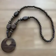 木製円形ペンダントネックレス