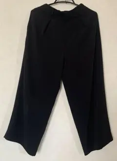 ユニクロ　黒 ワイドパンツ ゴムウエスト UNIQLO 涼しい　美品