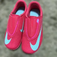 ナイキ　新品トレーニングシューズ　19.5cm サッカー