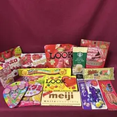 チョコレート、お菓子の詰め合わせセット売りです♪今ならスタバのおまけ付き(^^)