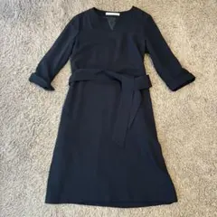 セレモニー　紺色ワンピース