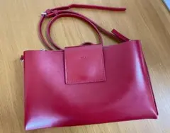 ヤーキ YAHKI 赤 ショルダーバッグ