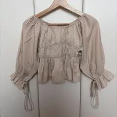 EMODA エモダ　サテンブラウス　ベージュのサムネイル