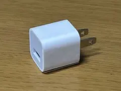値下げApple USB充電器 A1385 5V 1A