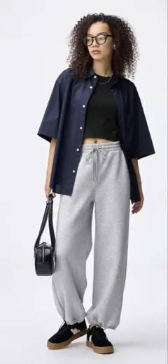 GUジーユー　パフスウェットバギーパンツ(丈標準68.0～72.0cm)