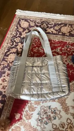 シルバー キルティング トートバッグ