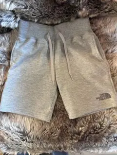 THE NORTH FACE グレー ハーフパンツ