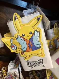 USJ 限定　ハロウィン　ポケモン　スマホショルダー