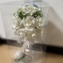 リフレッシュフラワーブーケ ホワイト＆ブルー ブーケブートニア/スタンド付き