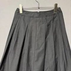 プリーツフレアスカート(Ｓ相当)チャコールグレー　膝丈大人