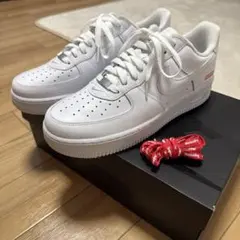 Supreme Nike Air Force 1のサムネイル