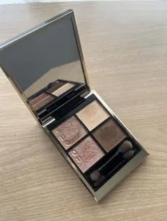 SUQQU シグニチャー　カラー　アイズ（限定色）（展開店舗限定）　１５２ SUQQUシグニチャー カラー アイズ（限定色）（展開店舗限定）152囁咲