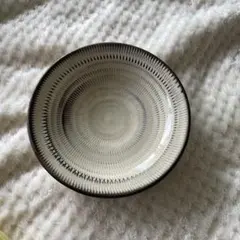 小鹿田焼　15センチ　和食器 飛び鉋 皿 陶器のサムネイル