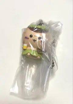 ちいかわ　たべものいっぱいマスコット　くりまんじゅう