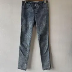 スキニーパンツ　Mサイズ