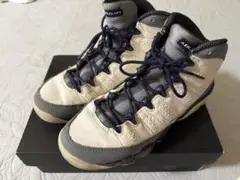 Air Jordan9 スニーカー ホワイト/グレー/ネイビー