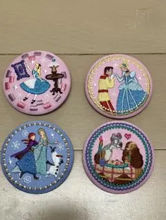 ディズニー　刺繍缶バッチ　4点セット　未使用