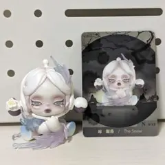 POP MART SKULLPANDA The Ink Plum Blossom