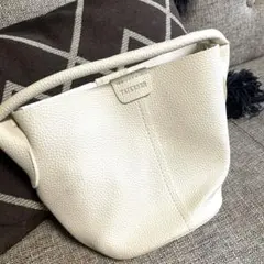 アイボリー レザー ショルダーバッグ　未使用