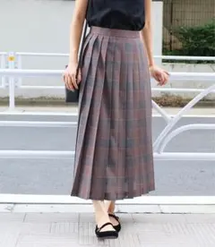 美品TWシアーチェックプリーツスカート◆
