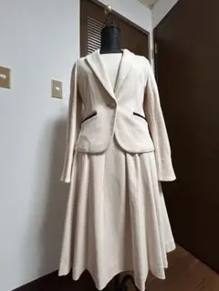 エフデ　クリーム色 ジャケット ワンピ　セットアップ