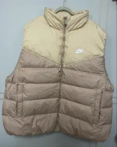 ゴルフ用　XXLサイズ　ナイキ　　ダウンベスト 　ベージュ