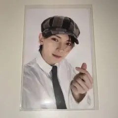 ATEEZ exhibition マグセーフ　トレカ ヨサン